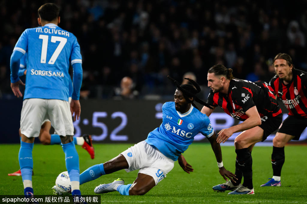 强强对话首败…米兰打意甲前六5胜3平1负，战绩亮眼却已差国米9分